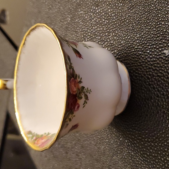 Vintage tea cup - Picture 2 of 5